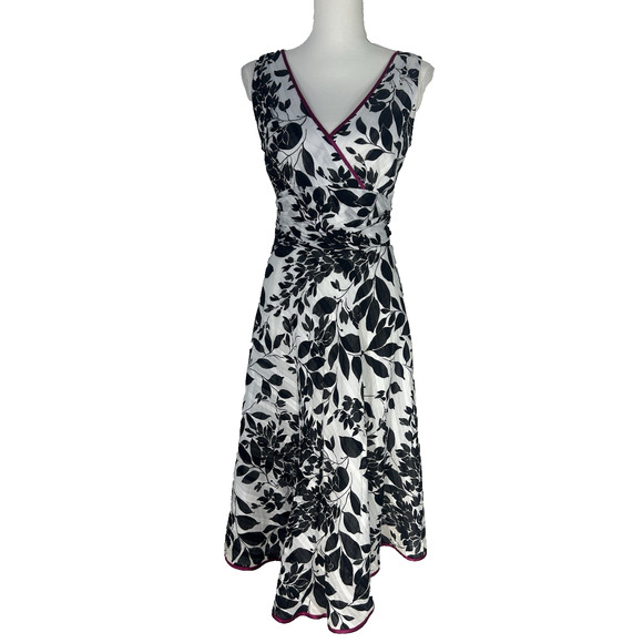 ASO Vampire Diaries Sz 6 Sundress Fit Flare Black Floral Ruching Sleeveless - Picture 1 of 12